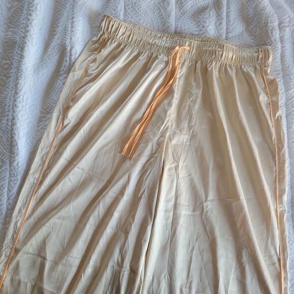 Parade Elegant Cream Pajama Pants Satin M - Picture 6 of 6